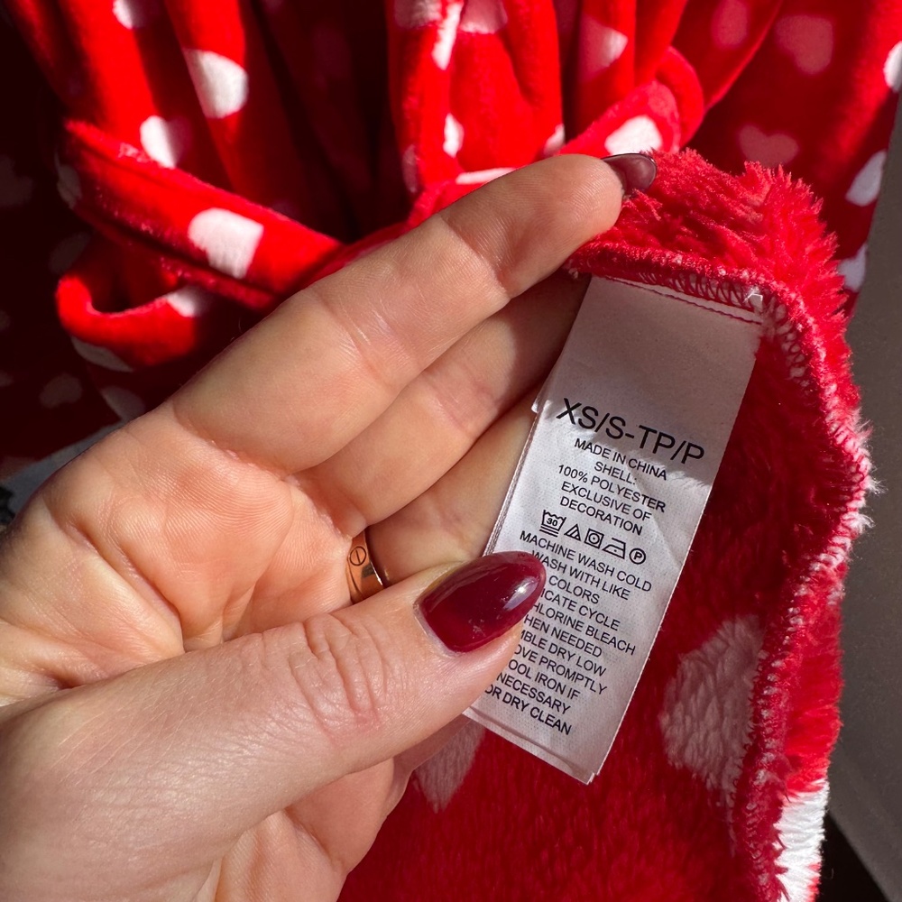 Kate Spade Fleece Heart Robe Red Long Sleeve Belted Bathrobe Sz XS - Picture 8 of 8